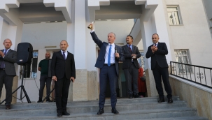 Ağrı'da 2025-2026 eğitim öğretim yılının ilk ders zilini Müdür Kökrek Çaldı.