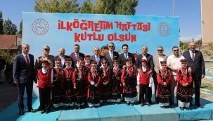 AĞRI'DA İLKÖĞRETİM HAFTASI TÖRENLE KUTLANDI 