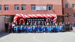 Doğubayazıt'ta İlköğretim Haftası Çoşkuyla Kutlandı 