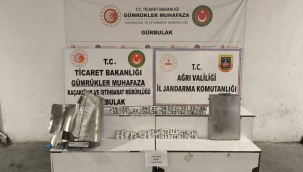 ​​​​​​​Doğubayazıt'ta TIR'ın Vebasto Deposunda Yapılan Dev Operasyon: 11 Kg 633 Gram Eroin Ele Geçirildi, 1 Gözaltı