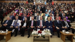  AİÇÜ'de 2025-2026 Akademik Yılı Gösterişli Törenle Açıldı