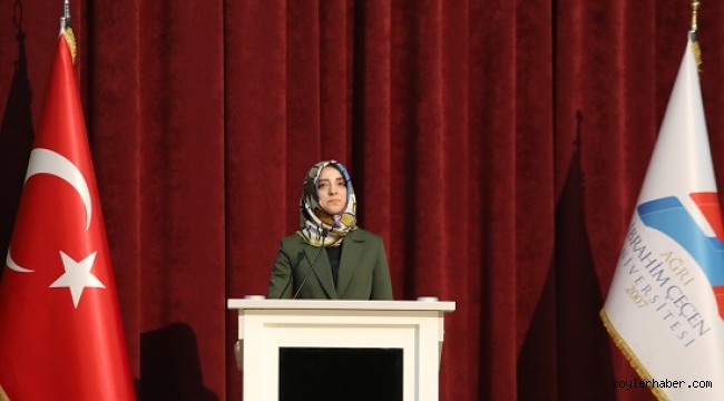 AİÇÜ'de Birinci Sınıf Öğrencilerine Yönelik Oryantasyon Programı Düzenlendi