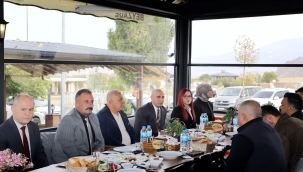 Doğubayazıt'ta Muhtarlar Günü Coşkusu: Kaymakam Ekinci'den Muhtarlara Kahvaltılı Kutlama