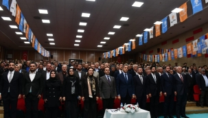 Bakan Kacır'dan Ağrı'ya Yatırım ve Teknoloji Mesajı: "Zengezur Koridoru Ağrı'yı Yatırım Üssü Yapacak"