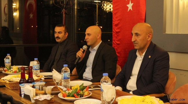 ​​​​​​​Doğubayazıt'ta Kızılay Haftası'nda Anlamlı Gecede Bağışçılar Onurlandırıldı