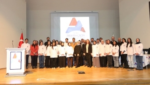 AİÇÜ'de Gastronomi ve Mutfak Sanatları Bölümü Öğrencileri Beyaz Önlüklerini Giydi