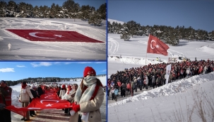 ​​​​​​​Sarıkamış Harekatı'nın 111. yılı anma etkinlikleri; Allahuekber dağlarında dualarla yapılan yürüyüş ile şehitler anıldı.