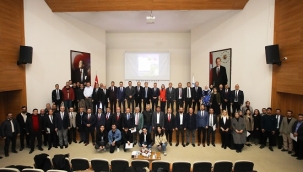 ​​​​​​​AİÇÜ'nün Kurumsal Akreditasyon Başarısındaki Katkılarından Dolayı Personele Teşekkür Belgesi Takdim Edildi