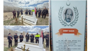 45 yıl sonra kabir başında nöbet: Doğubayazıt polisinden şehit bekçiye vefa ve dua