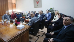  AİÇÜ'de Doçent ve Profesörlük Unvanı Alan Akademisyenlere Hayırlı Olsun Ziyareti