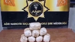 İran'dan Türkiye'ye Giriş Yapan Bir TIR Dorsesinde Uyuşturucu Yakalandı.