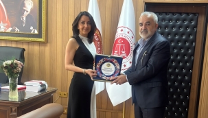 Tarihi Bir İlk: Doğubayazıt'ın İlk Kadın Başsavcısına Plaketli Ziyaret