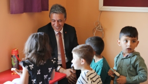 Ağrı Milli Eğitim Müdürü Çakan'dan Bölükbaşı Köyü'ne Anlamlı Ziyaret: "Her Öğrencimiz Ayrı Bir Değer"